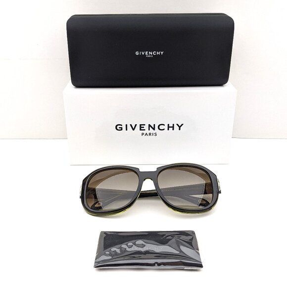 🕶️Made in Italy! GIVENCHY SGV884 Sunglasses 55/18/135 | ALB6🕶️ - Picture 1 of 8